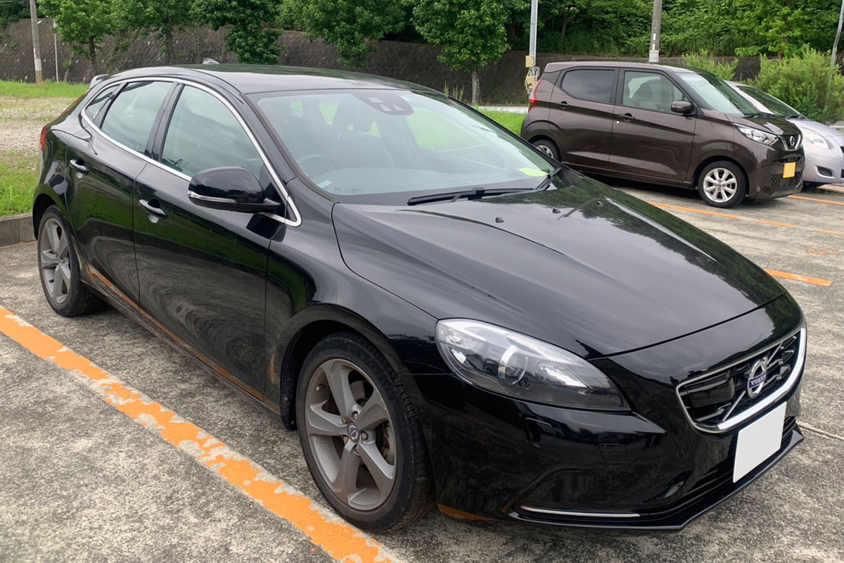 2013 ボルボ V40 T4 SE レザーパッケージ買取実績