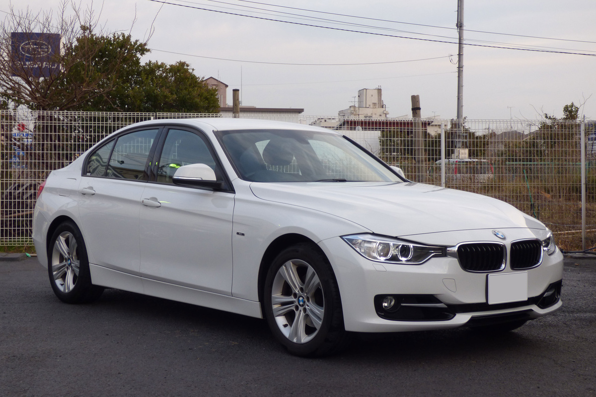 2013 BMW 3シリーズ 320iｽﾎﾟｰﾂ買取実績