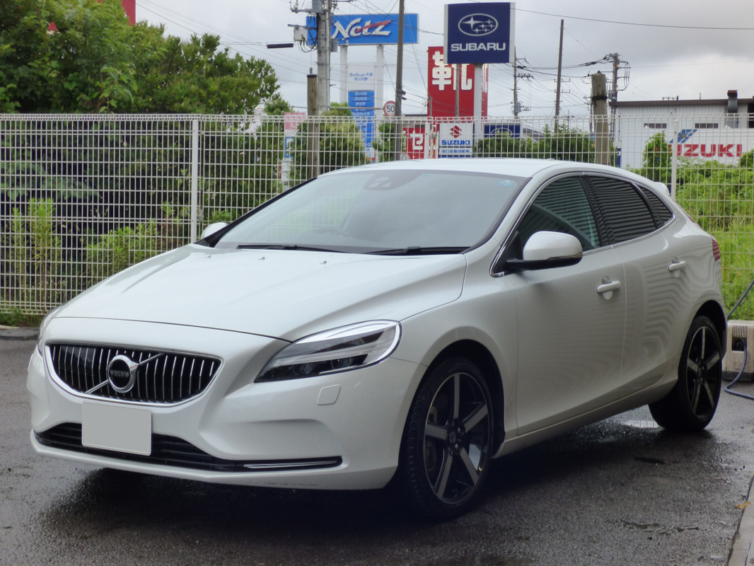 2016 ボルボ V40 T3 インスクリプション 買取実績