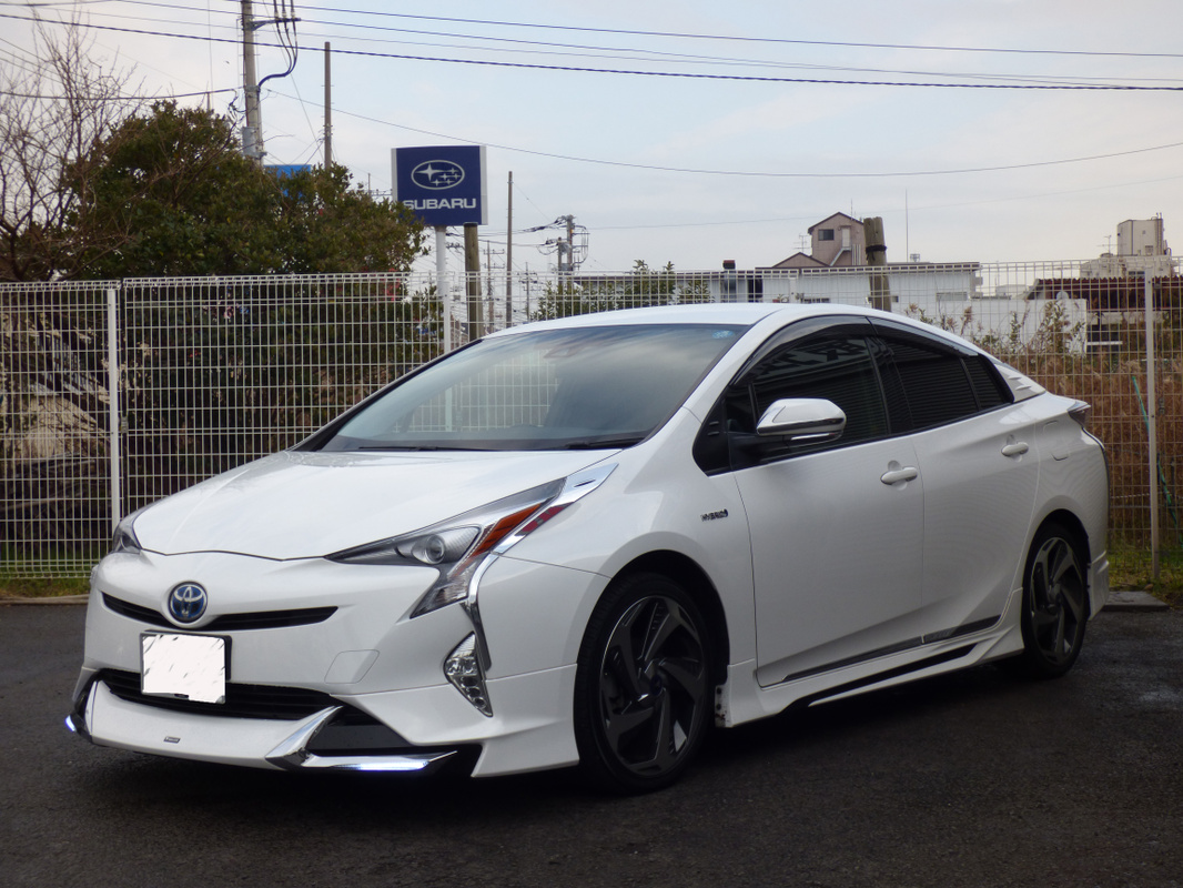 2015 トヨタ プリウス Sツーリングセレクション買取実績