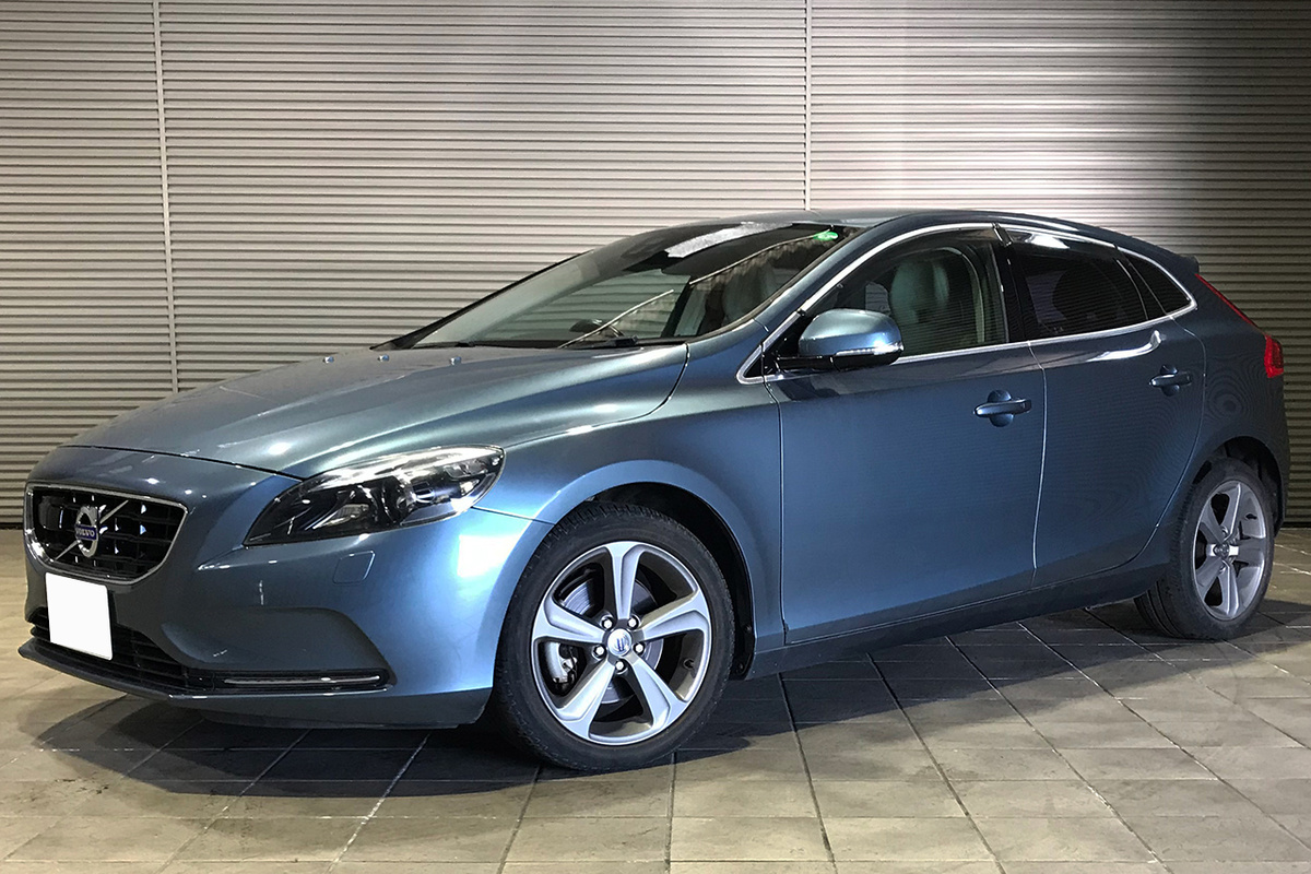 2015 ボルボ V40 T4 SE セーフティパッケージ 1オーナー車買取実績