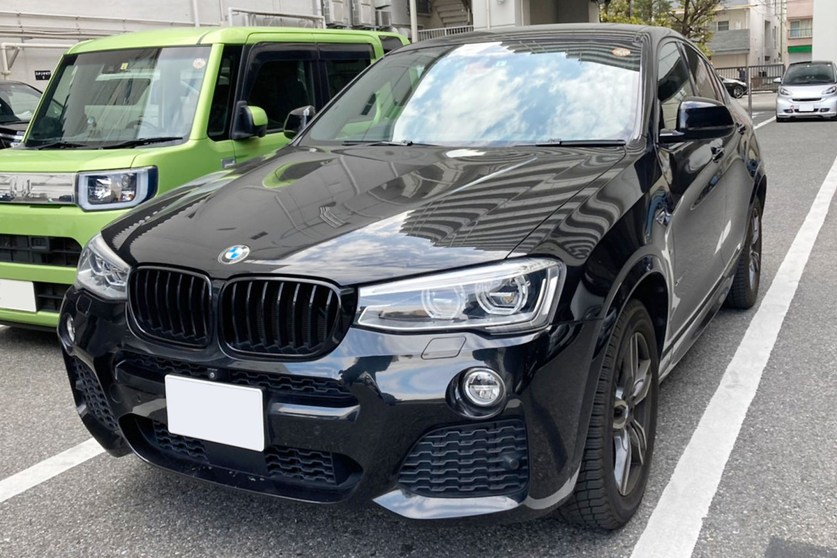2017 BMW X4 ブラックアウト 台数限定車買取実績