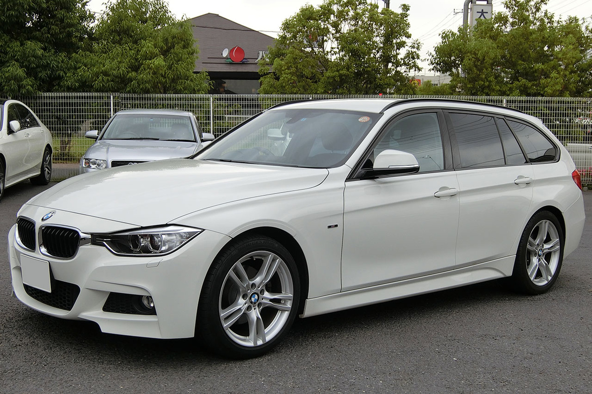 2013 BMW 3シリーズツーリング 320dツーリング  Mスポーツ買取実績