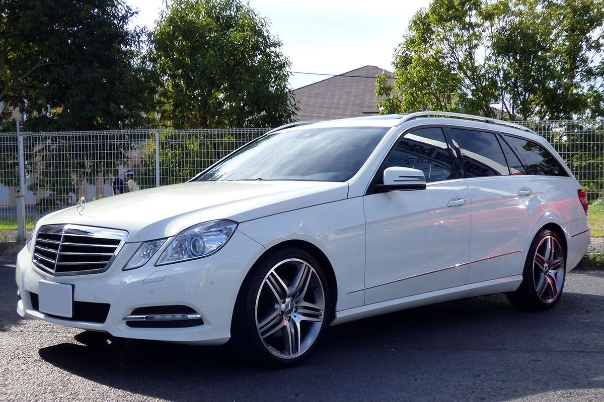 2011 メルセデス・ベンツ Eクラス E350 4matic アバンギャルド買取実績