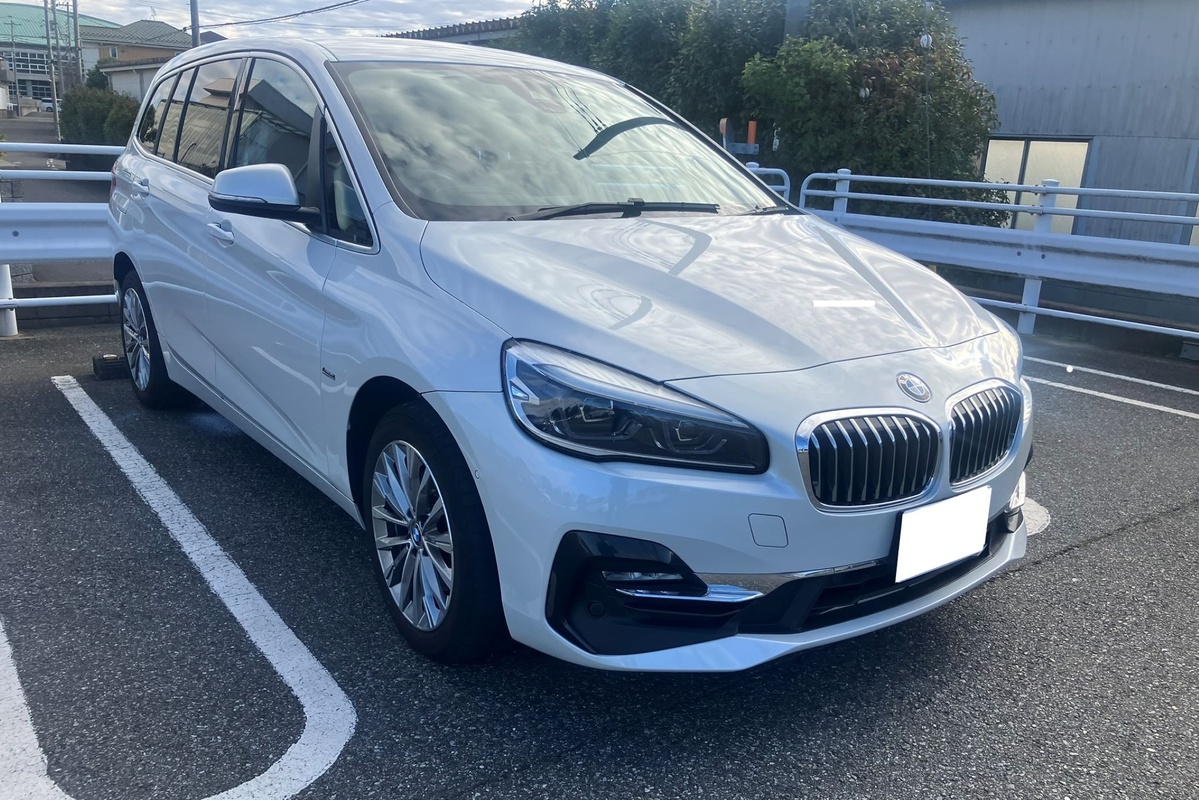 2019 BMW 2シリーズ 218d グランツアラー ラグジュアリー買取実績